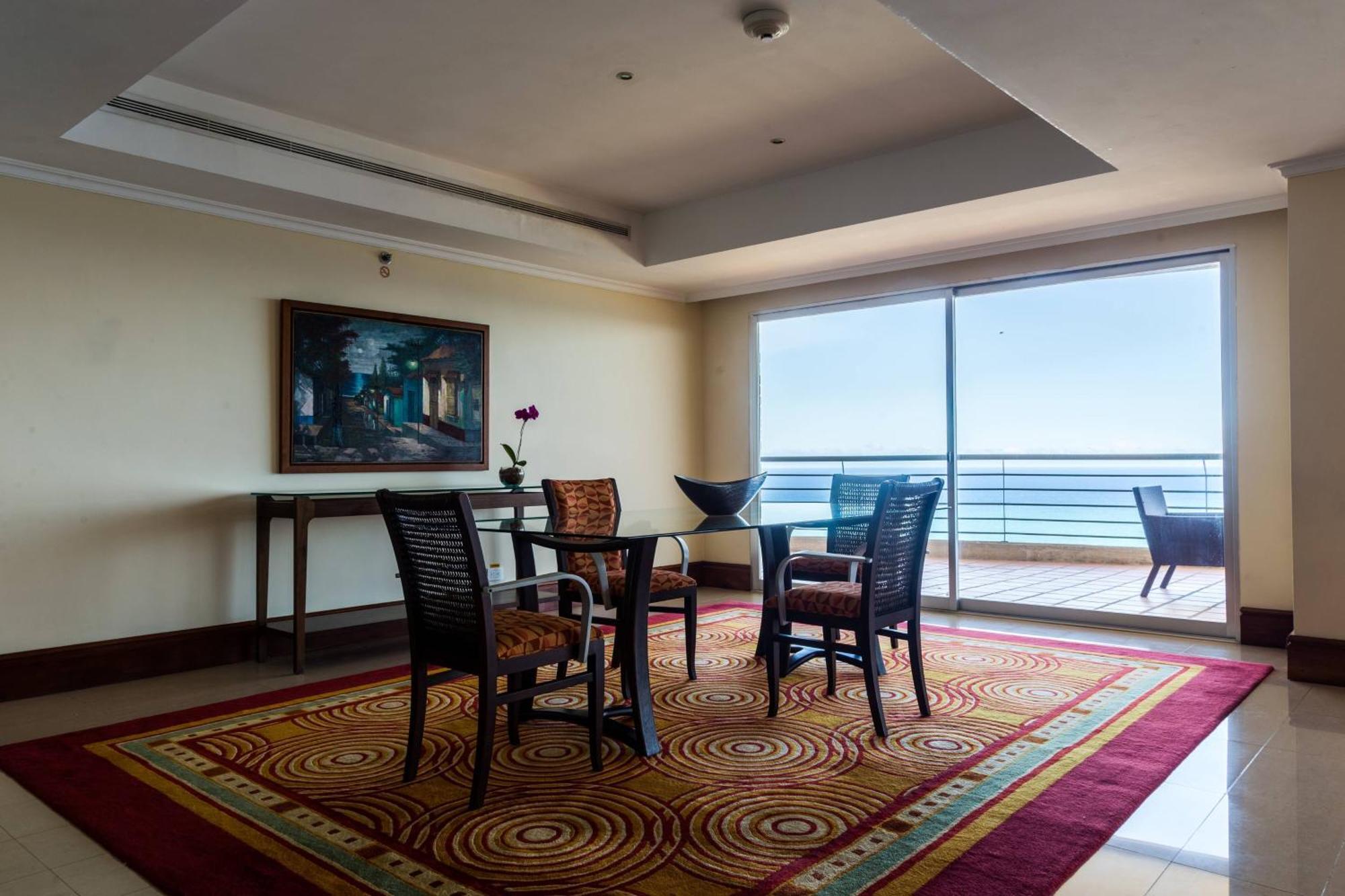 Marriott Venezuela Hotel Playa Grande Bagian luar foto